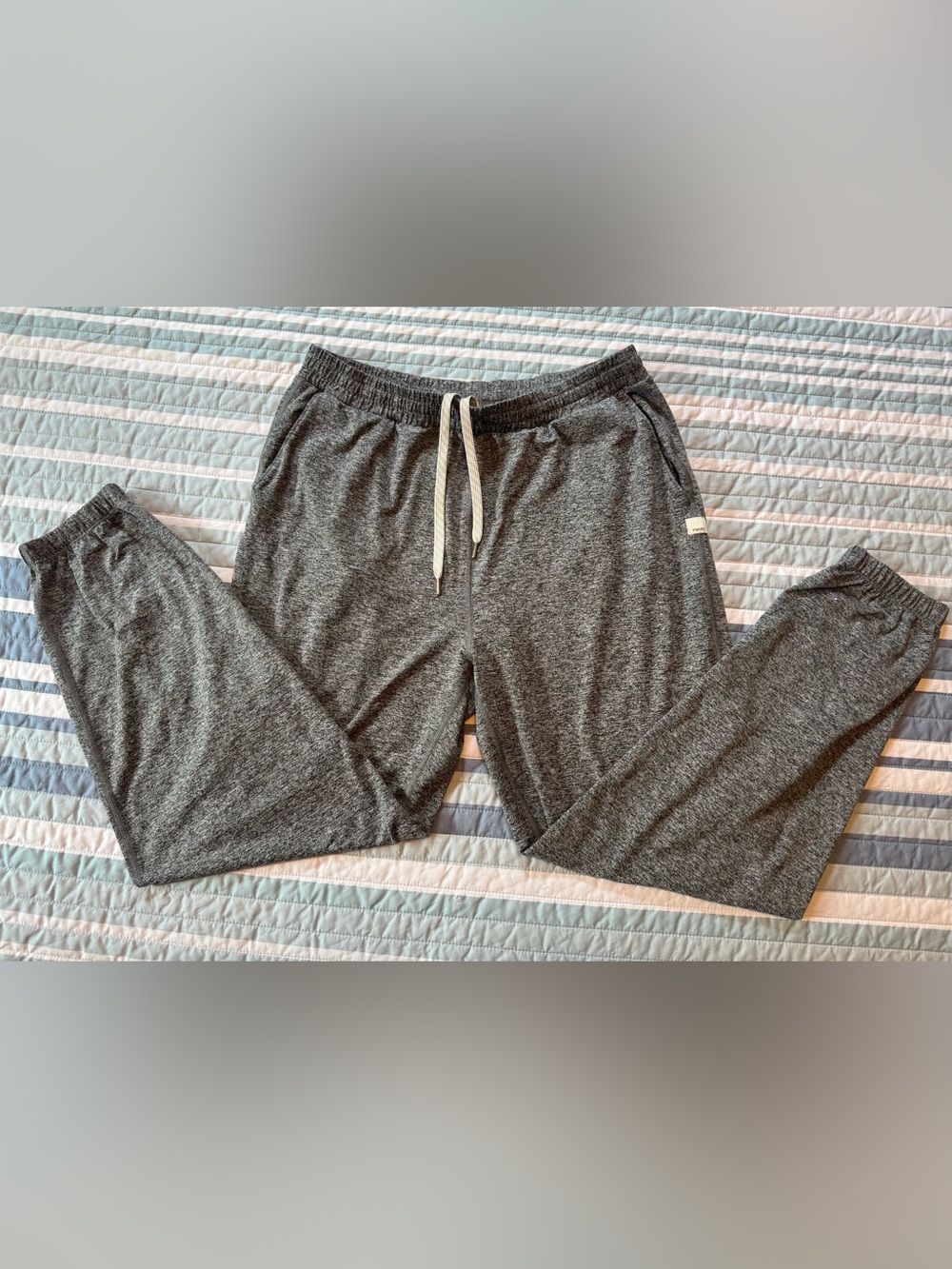 EUC Grey Heather Vuori Boyfriend Joggers